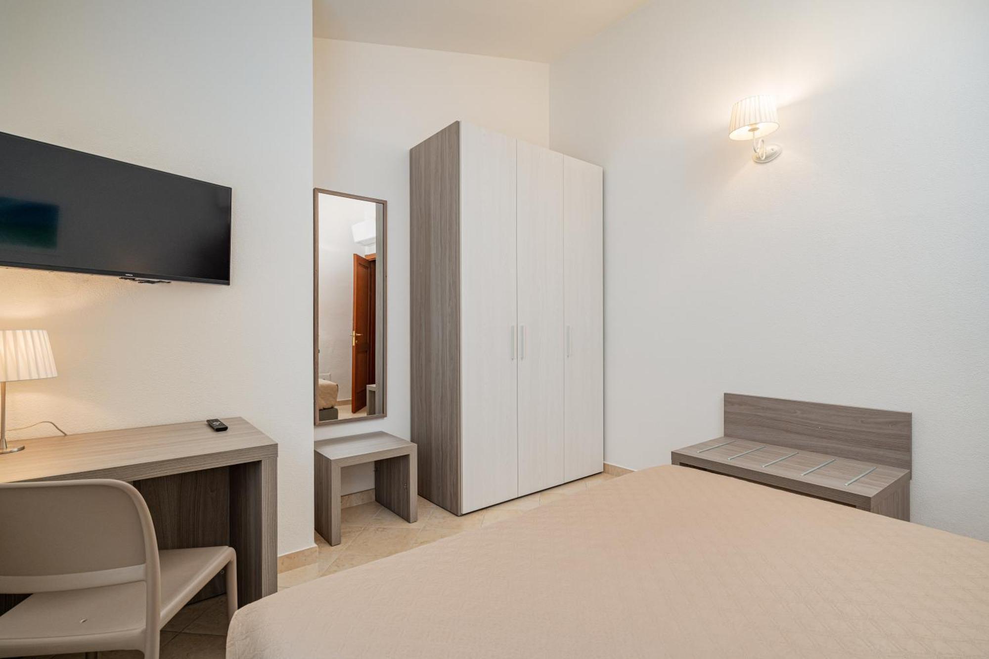 Hotel Residenza L'Alzoni San Teodoro  Exteriér fotografie